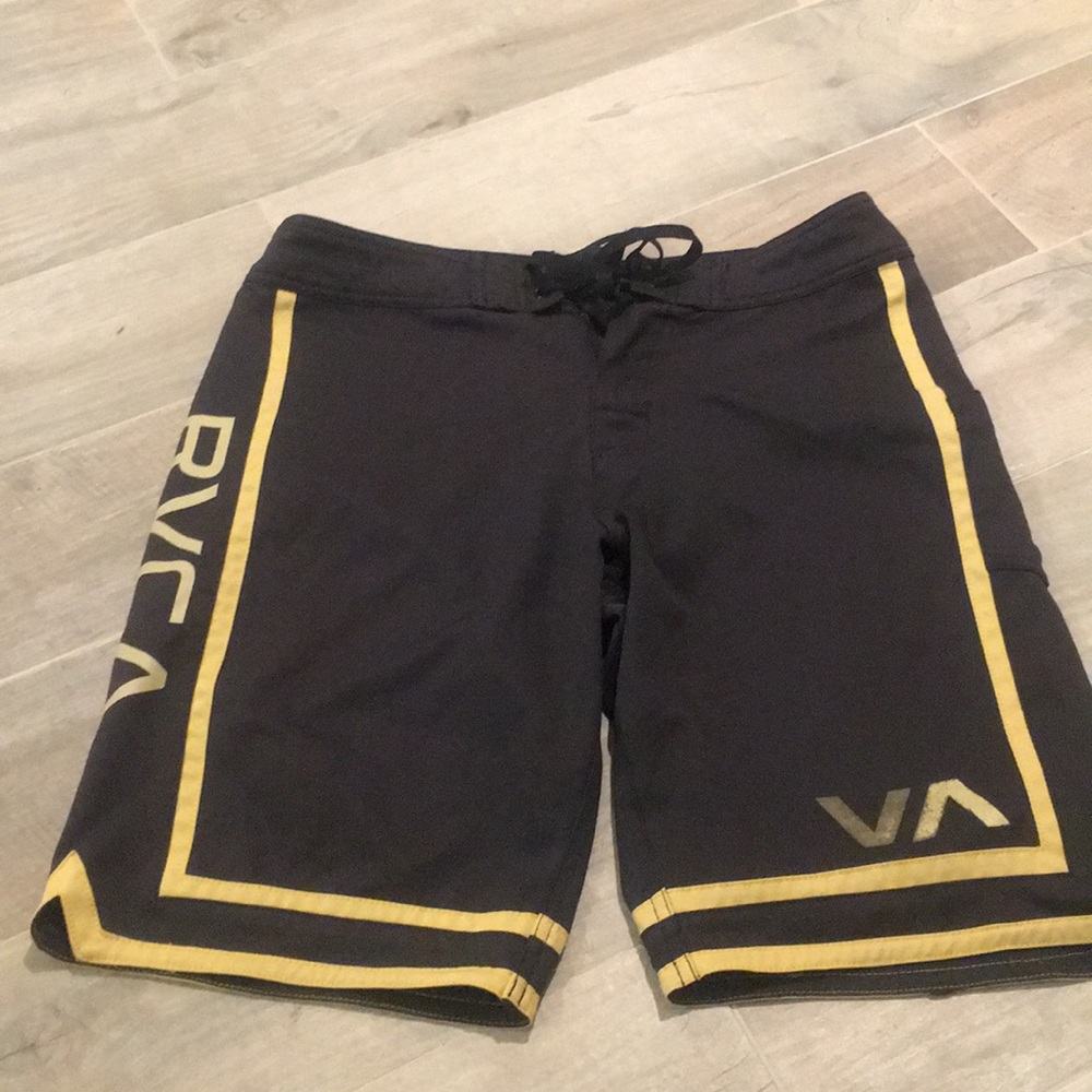 RVCA Board shorts Size 32